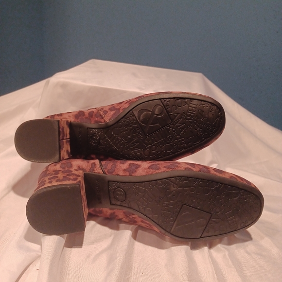 Pre-owned Sam & Libby Eliza Leopard Print Ankle Booties Size 8m block heel - Picture 6 of 7